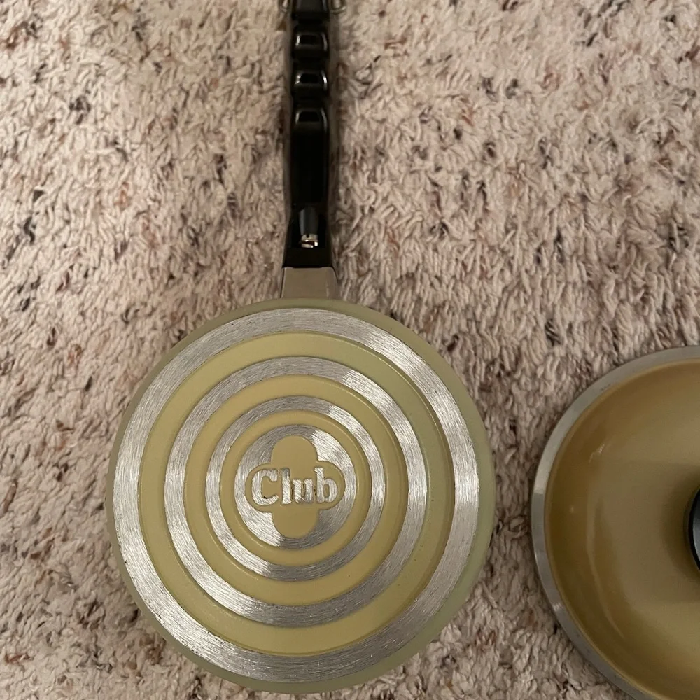 club vintage cookware